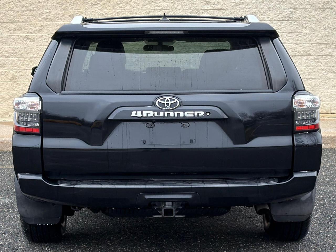 Toyota 4Runner SR5 4WD 2015