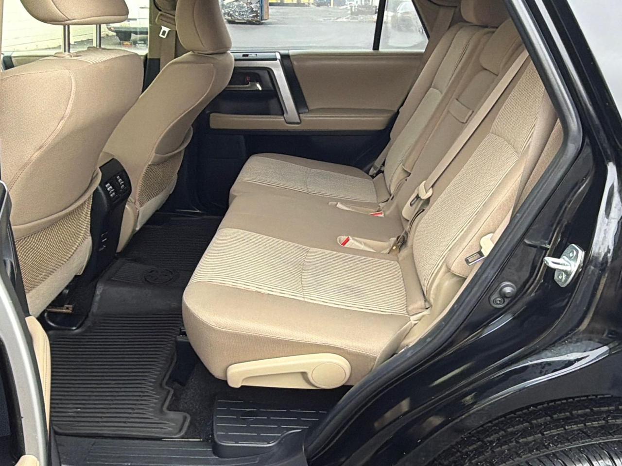 Toyota 4Runner SR5 4WD 2015