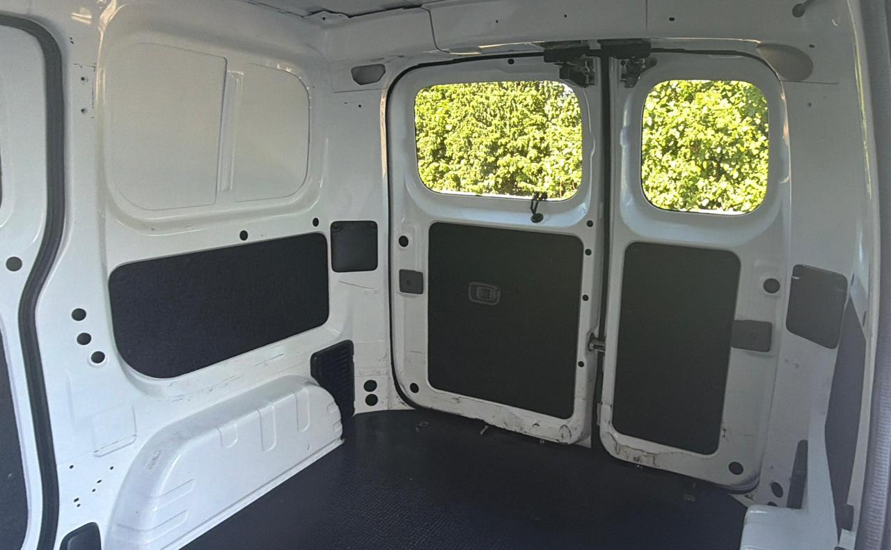 Chevrolet City Express Cargo Van FWD 115" LS 2016
