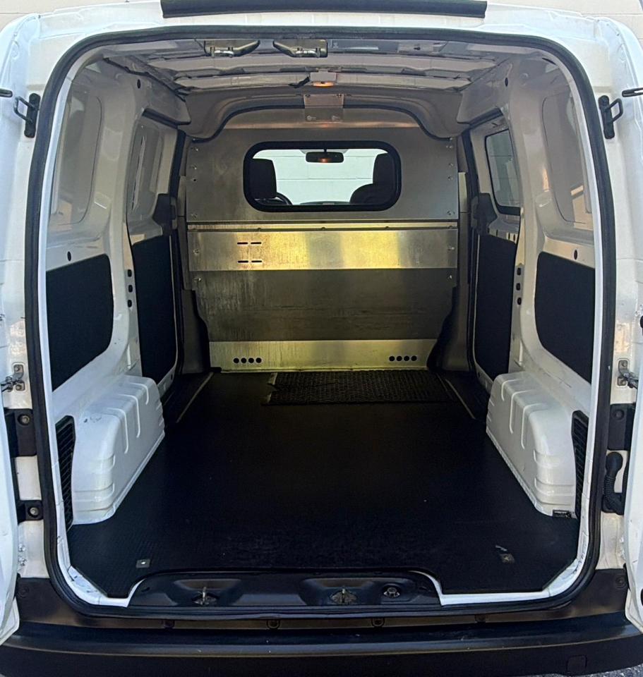Chevrolet City Express Cargo Van FWD 115" LS 2016