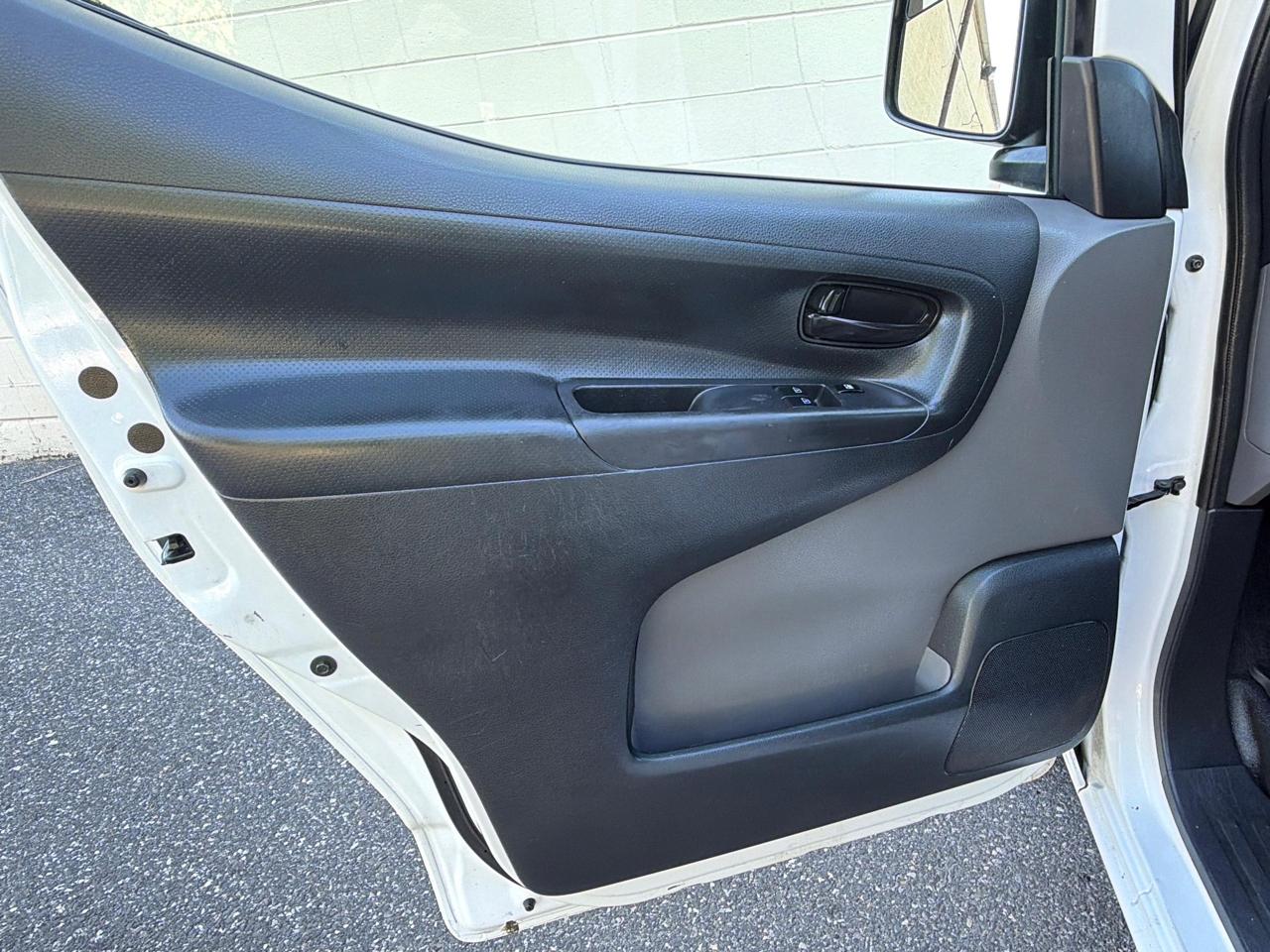 Chevrolet City Express Cargo Van FWD 115" LS 2016