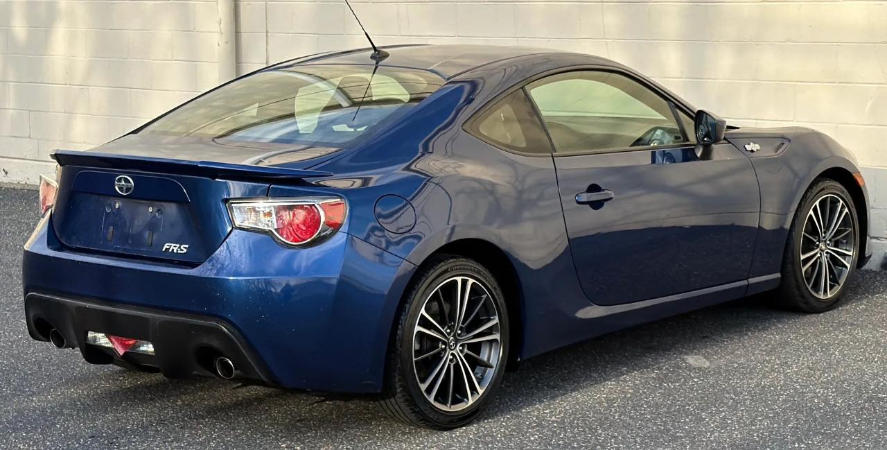 Scion FR-S 2dr Cpe Auto (Natl) 2014