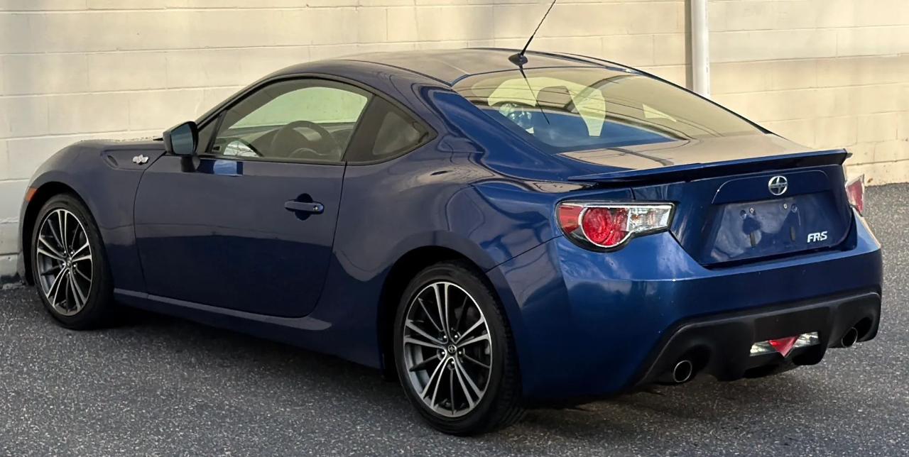 Scion FR-S 2dr Cpe Auto (Natl) 2014