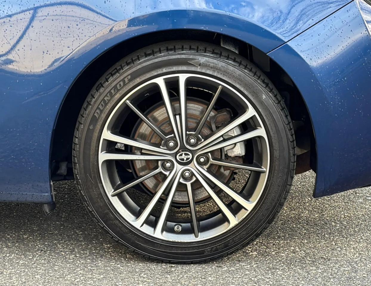 Scion FR-S 2dr Cpe Auto (Natl) 2014