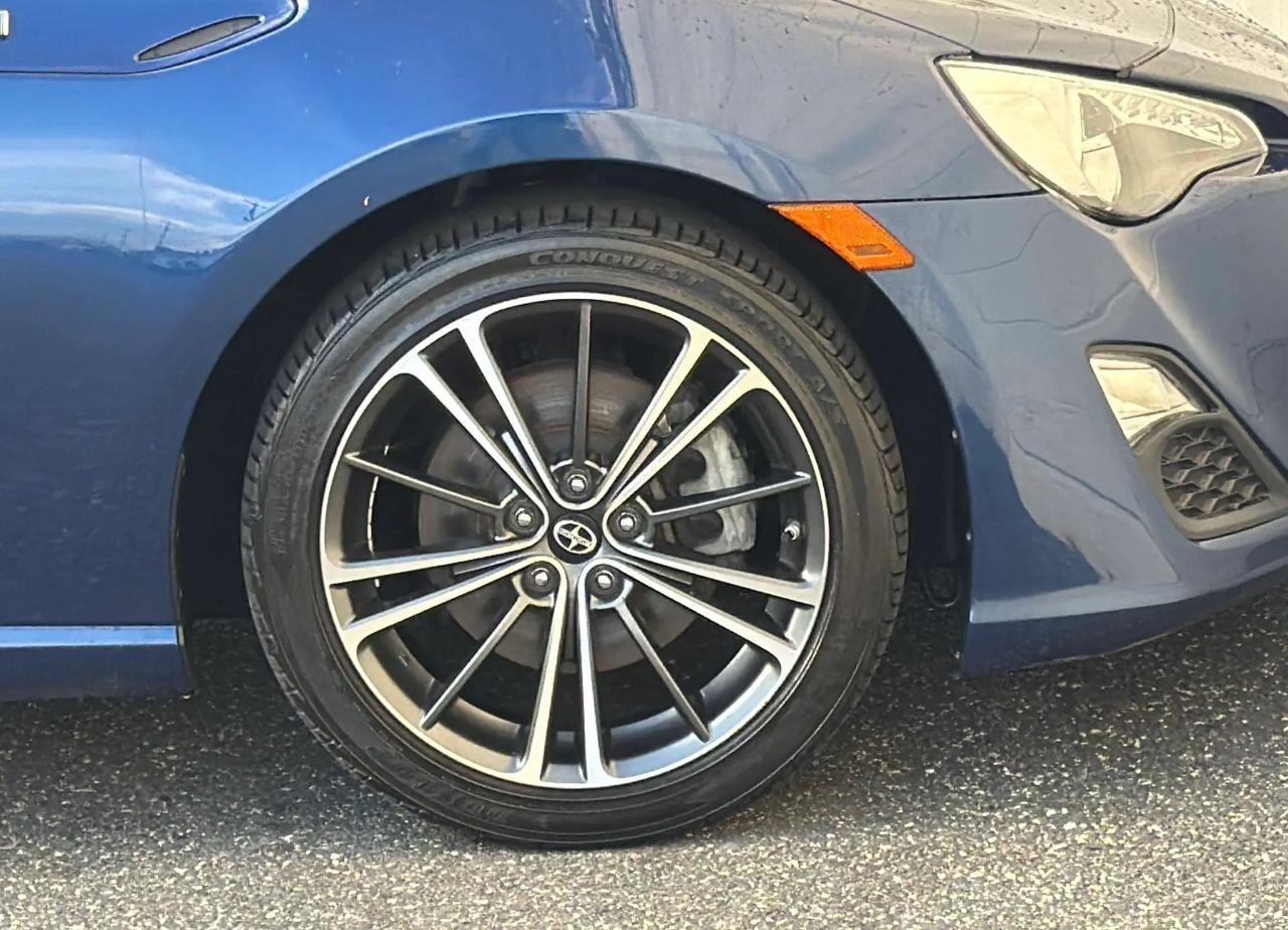 Scion FR-S 2dr Cpe Auto (Natl) 2014