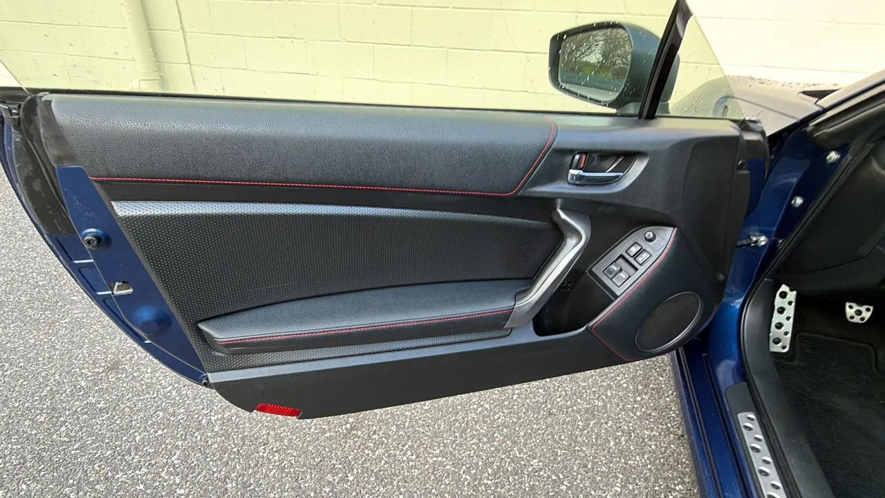 Scion FR-S 2dr Cpe Auto (Natl) 2014