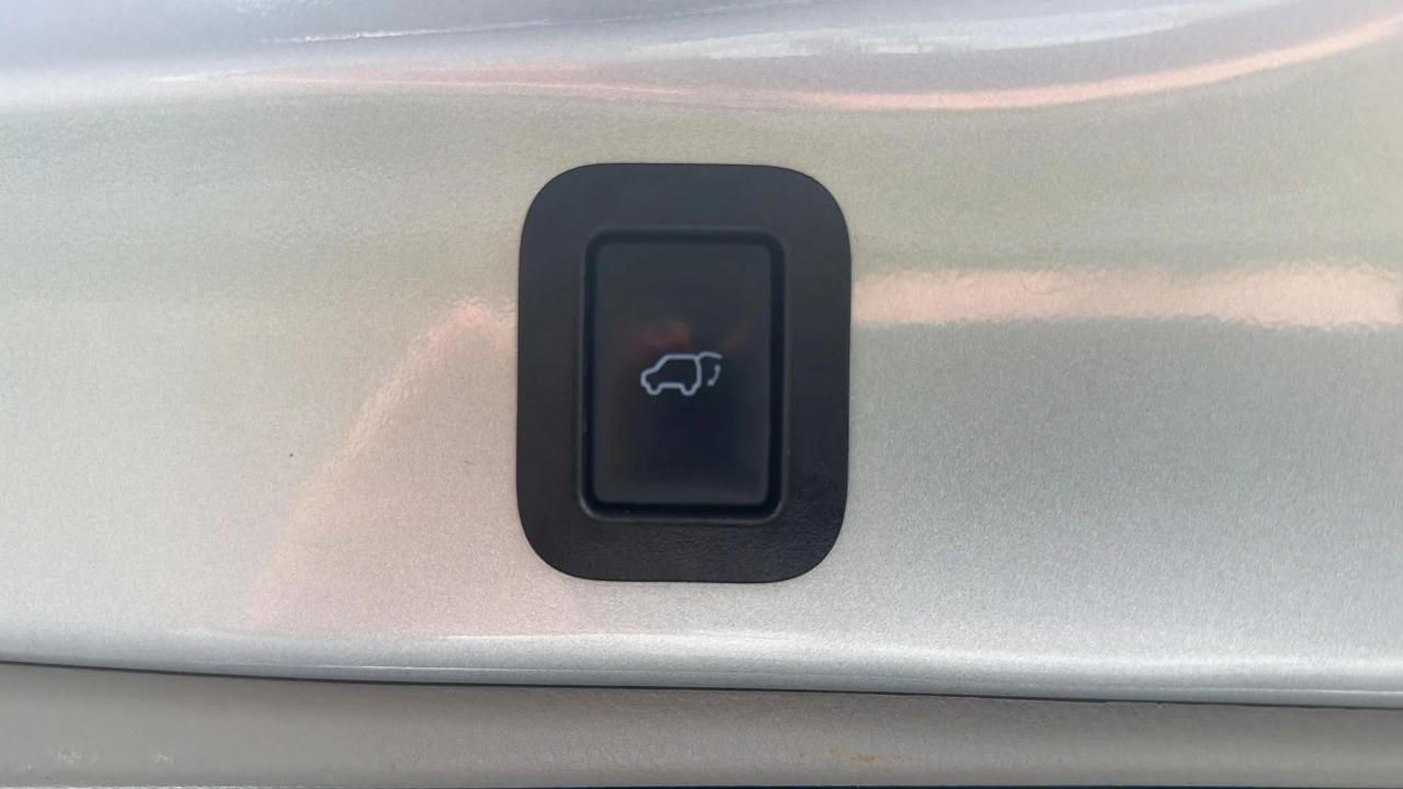Toyota Highlander Limited V6 AWD (Natl) 2018