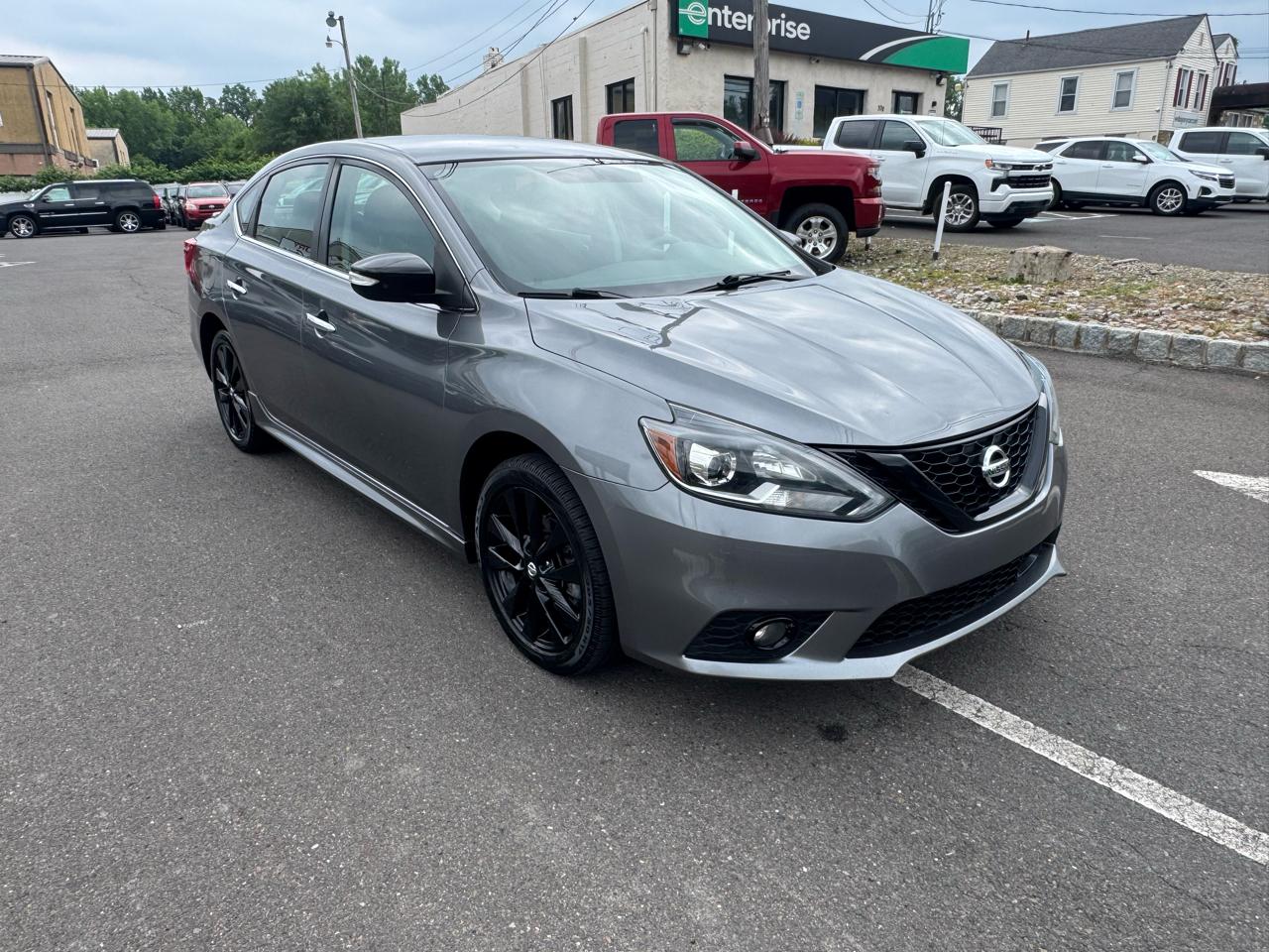 Nissan Sentra SR CVT 2018