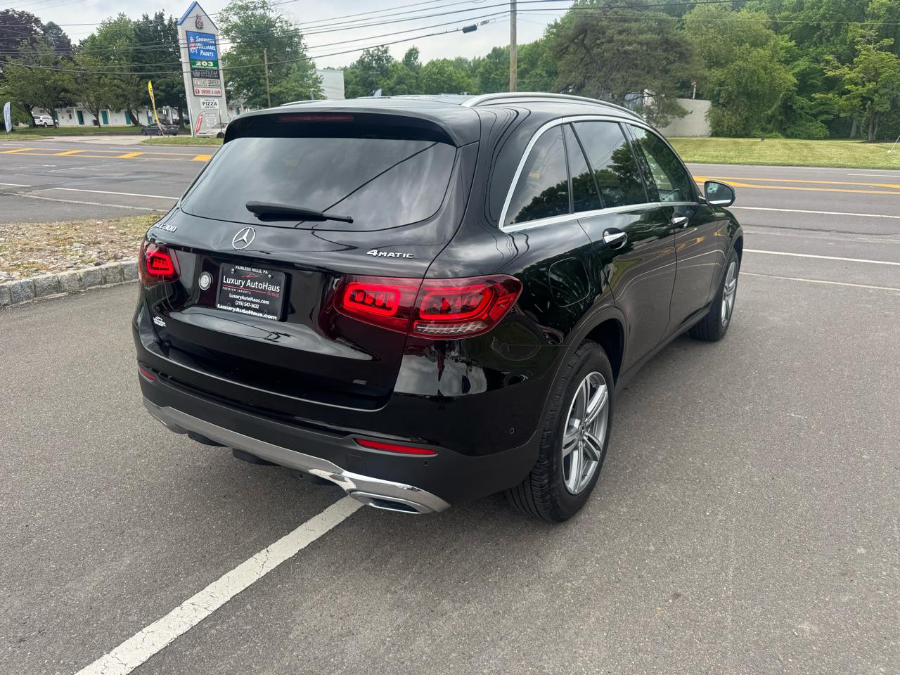 Mercedes-Benz GLC GLC 300 4MATIC SUV 2021