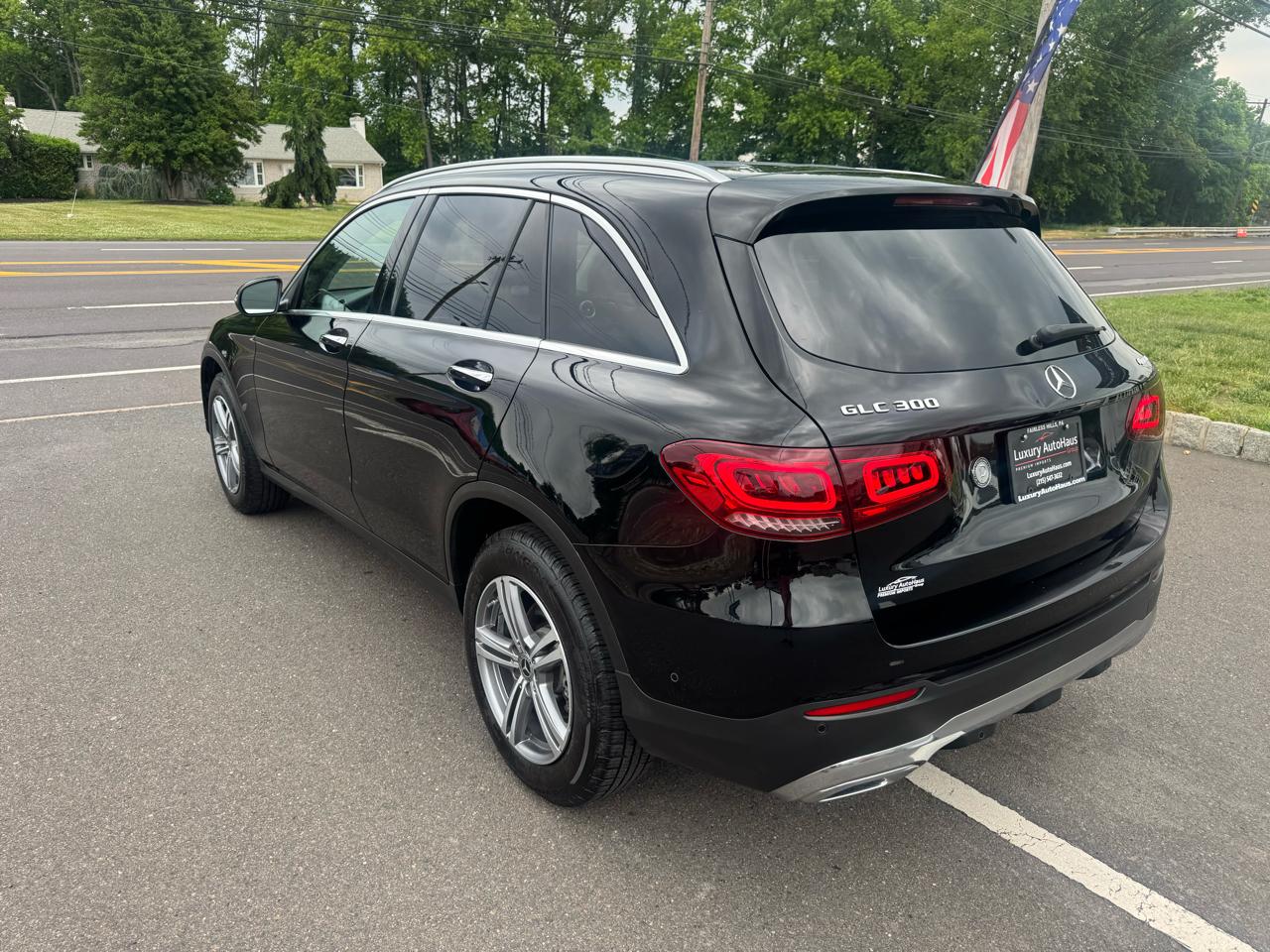 Mercedes-Benz GLC GLC 300 4MATIC SUV 2021