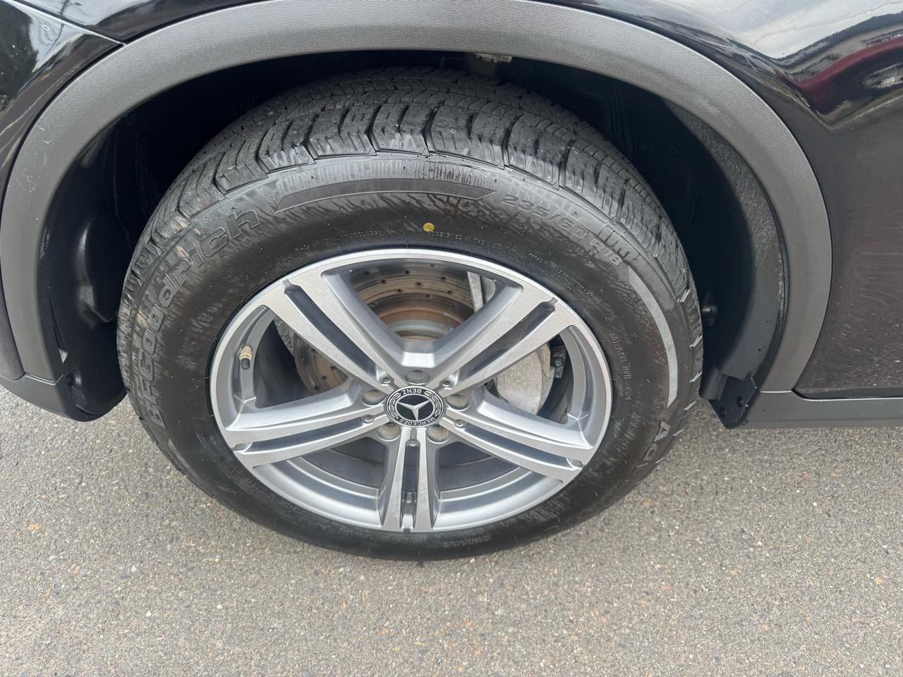 Mercedes-Benz GLC GLC 300 4MATIC SUV 2021