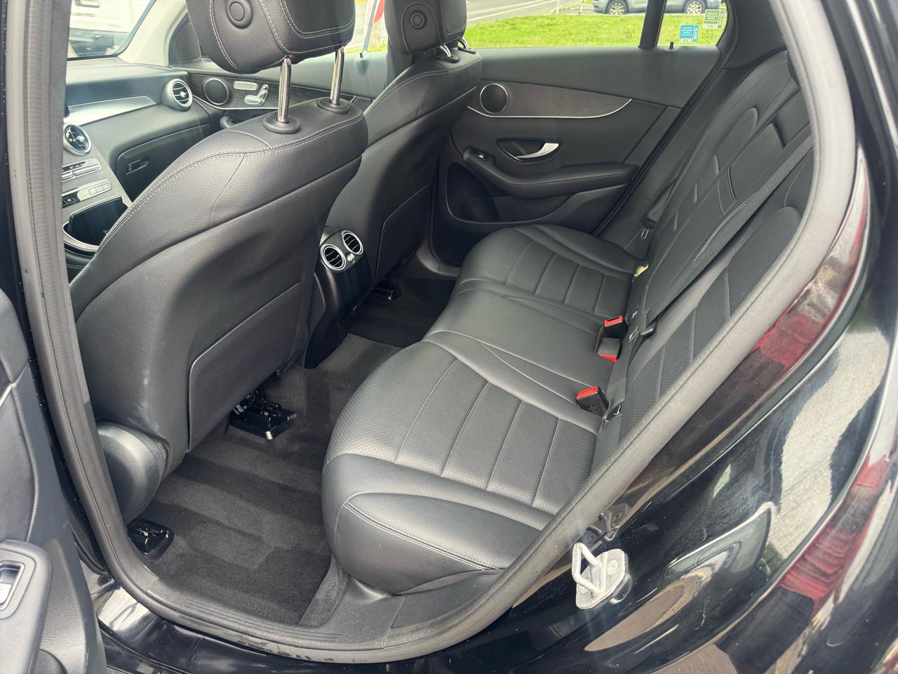 Mercedes-Benz GLC GLC 300 4MATIC SUV 2021