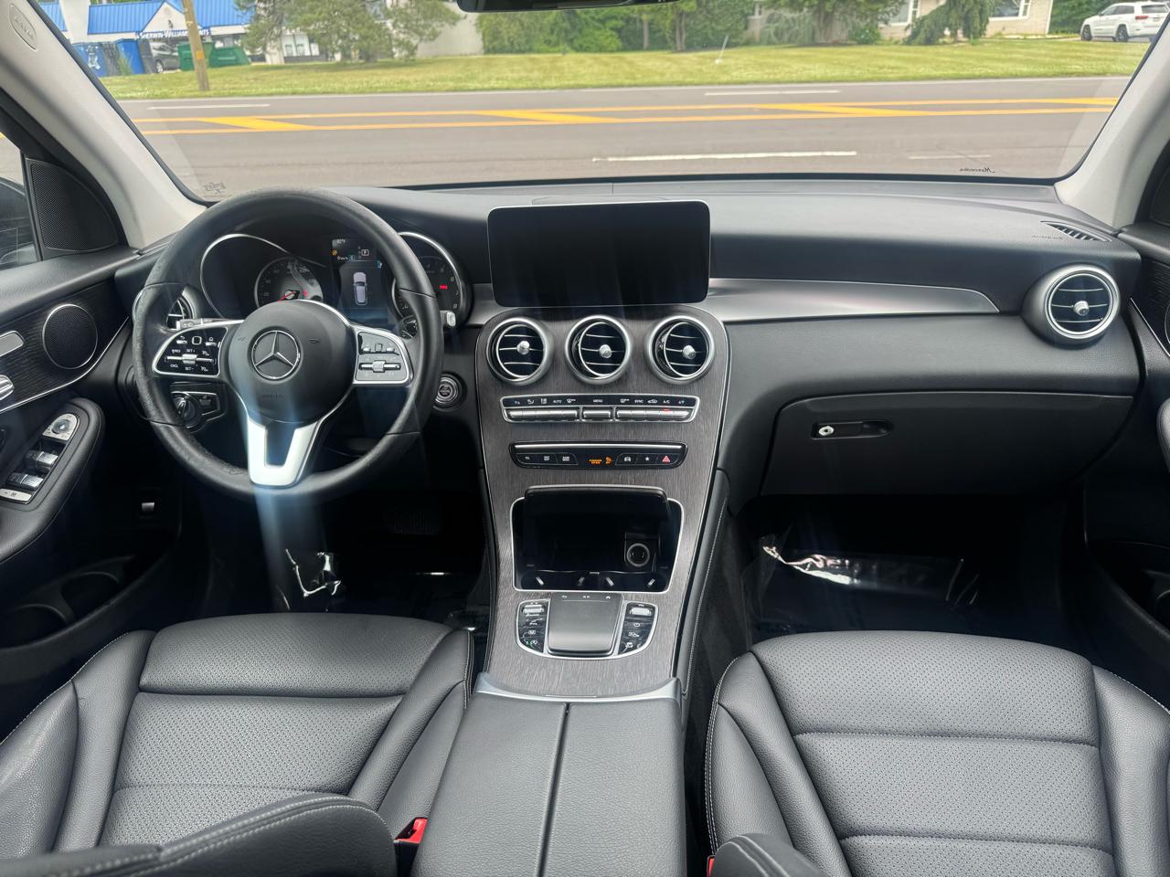 Mercedes-Benz GLC GLC 300 4MATIC SUV 2021