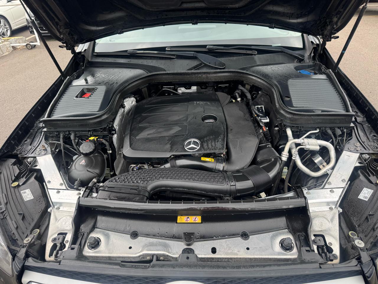Mercedes-Benz GLC GLC 300 4MATIC SUV 2021