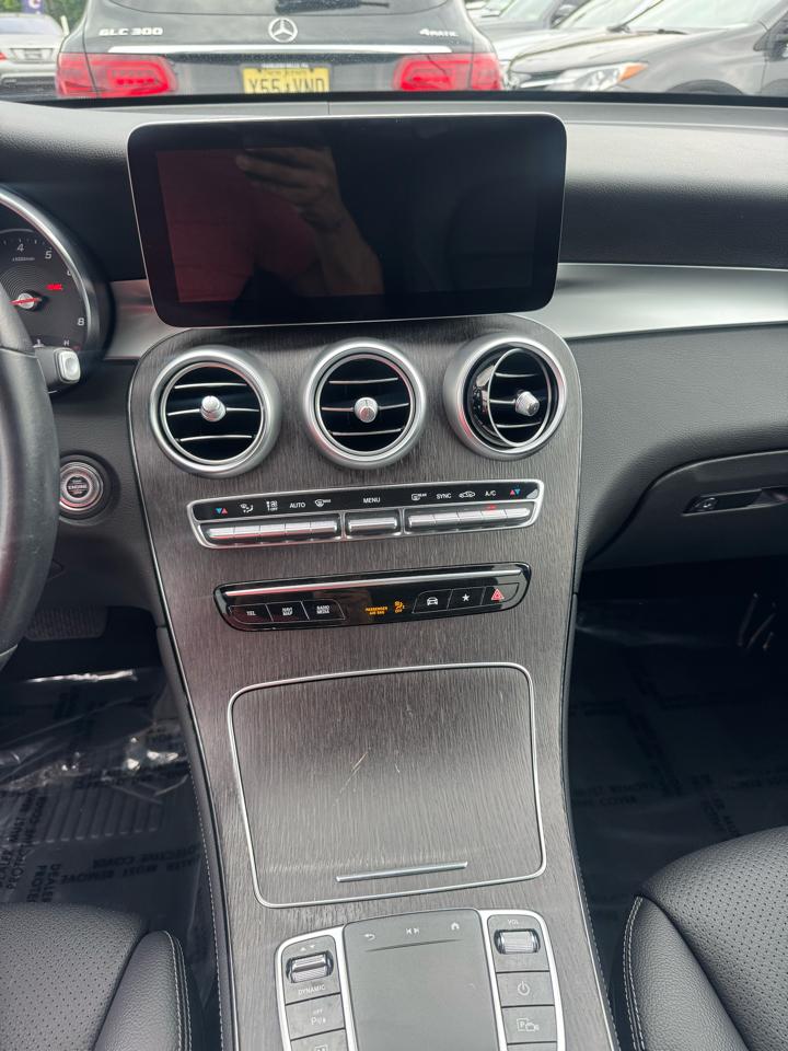 Mercedes-Benz GLC GLC 300 4MATIC SUV 2021