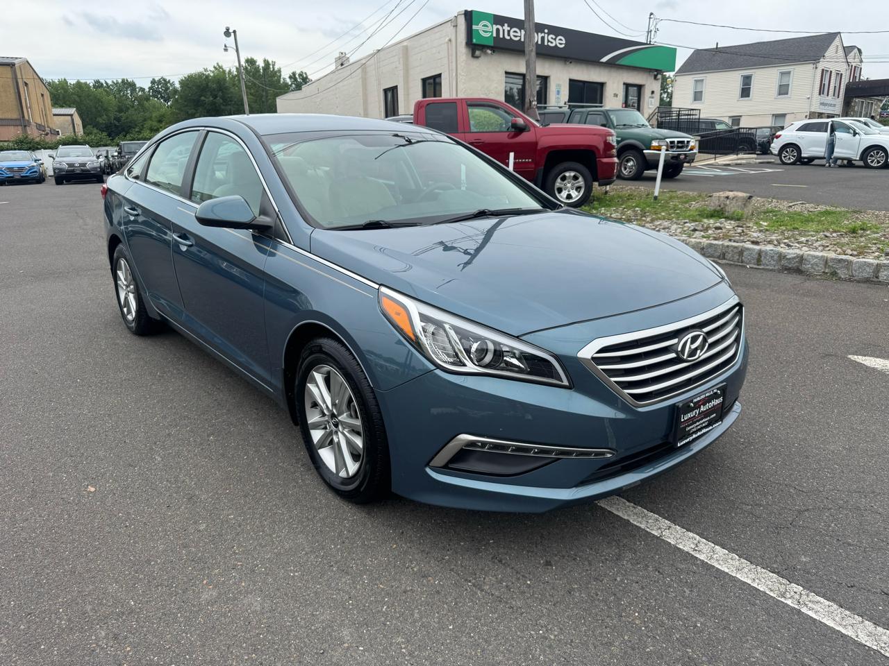 Hyundai Sonata 4dr Sdn 2.4L SE PZEV 2015