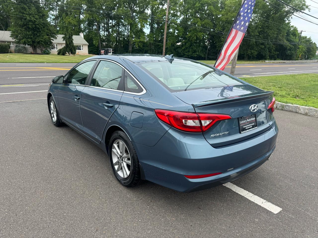 Hyundai Sonata 4dr Sdn 2.4L SE PZEV 2015