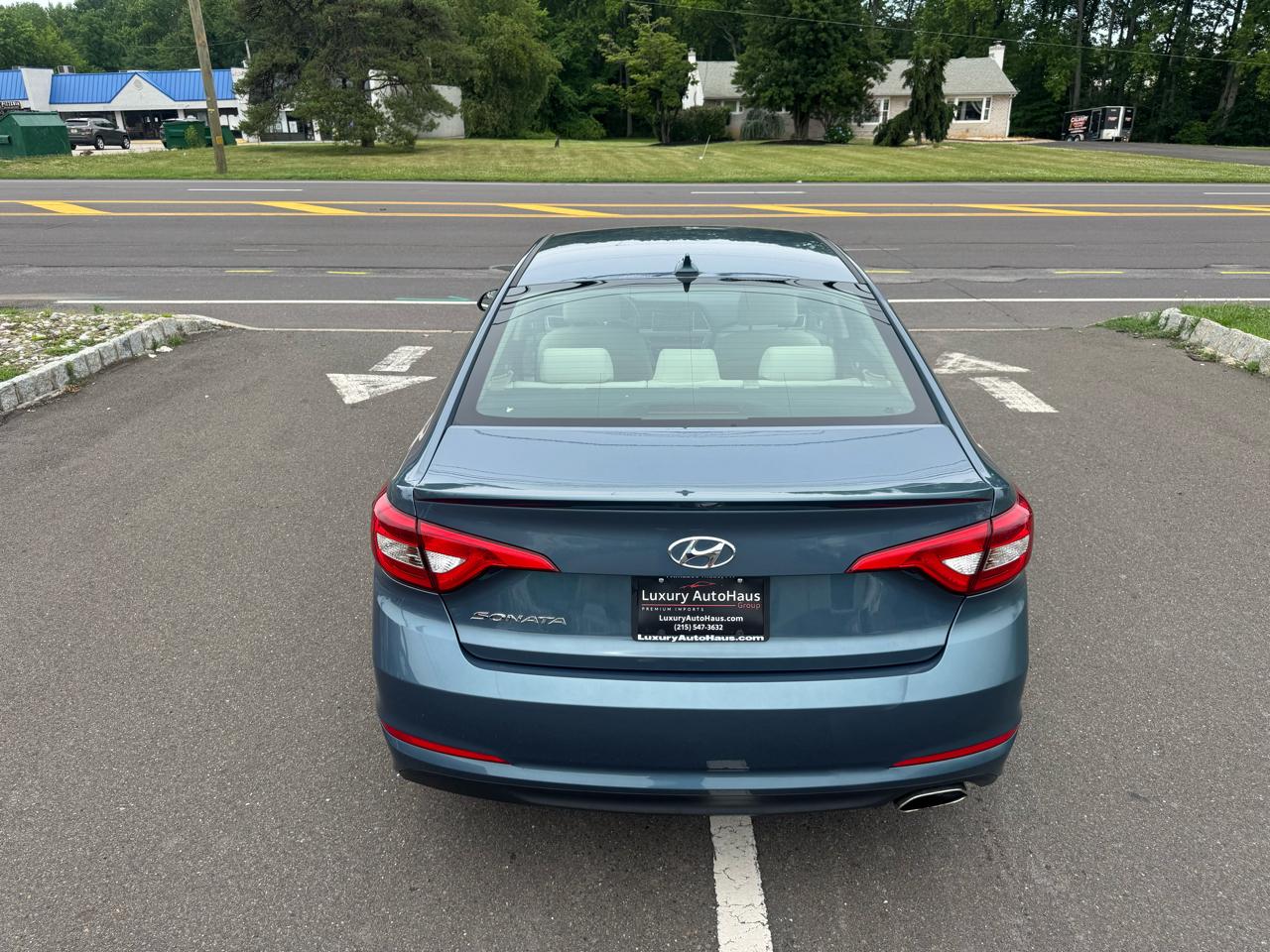 Hyundai Sonata 4dr Sdn 2.4L SE PZEV 2015