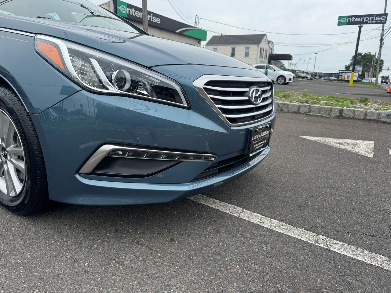 Hyundai Sonata 4dr Sdn 2.4L SE PZEV 2015