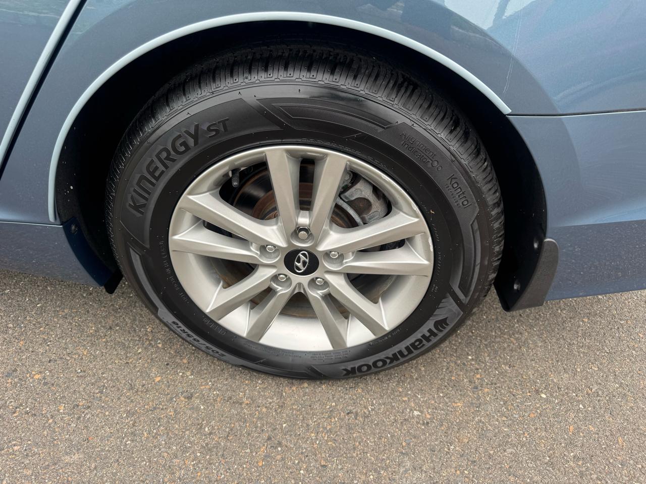 Hyundai Sonata 4dr Sdn 2.4L SE PZEV 2015