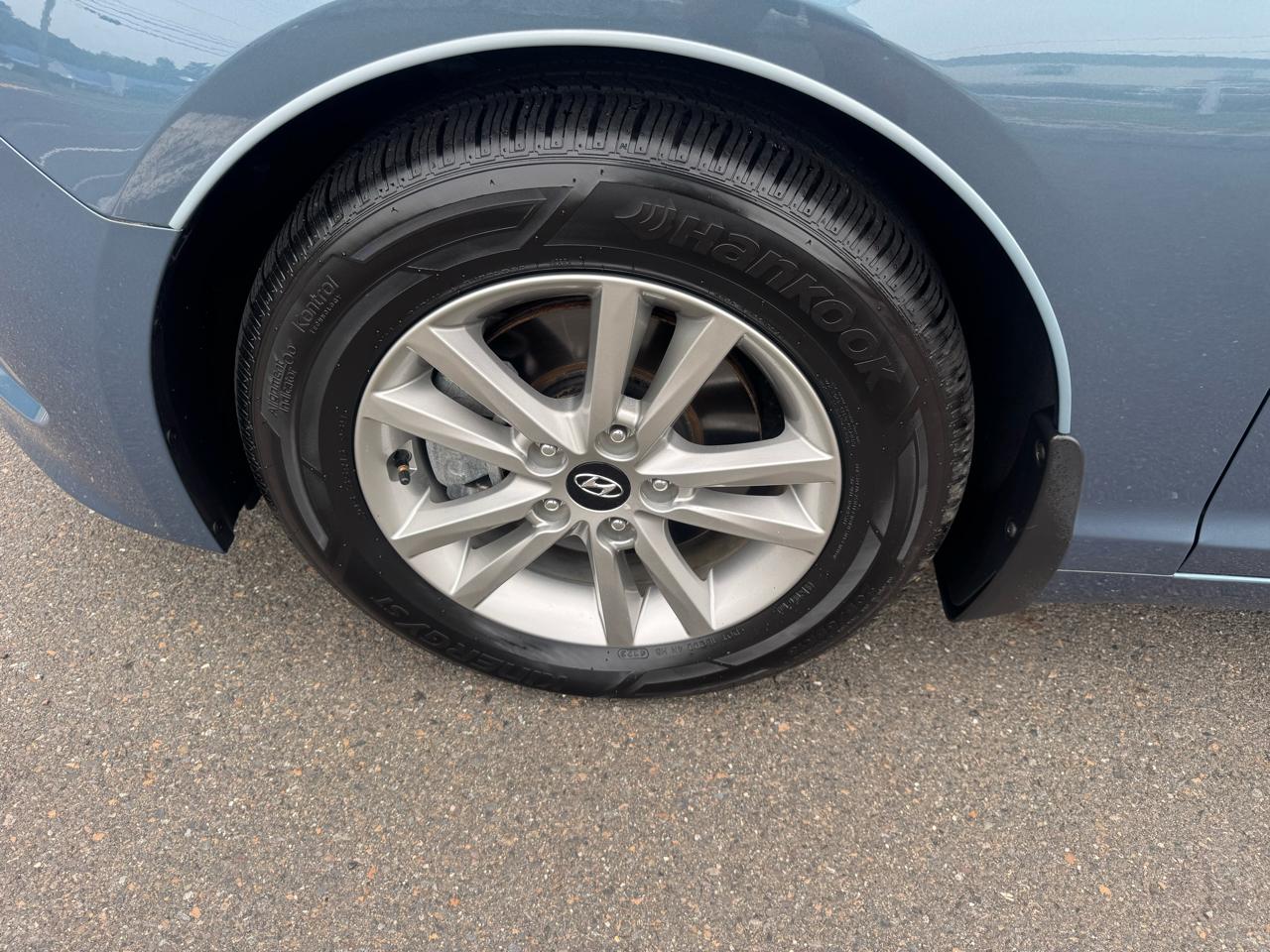 Hyundai Sonata 4dr Sdn 2.4L SE PZEV 2015