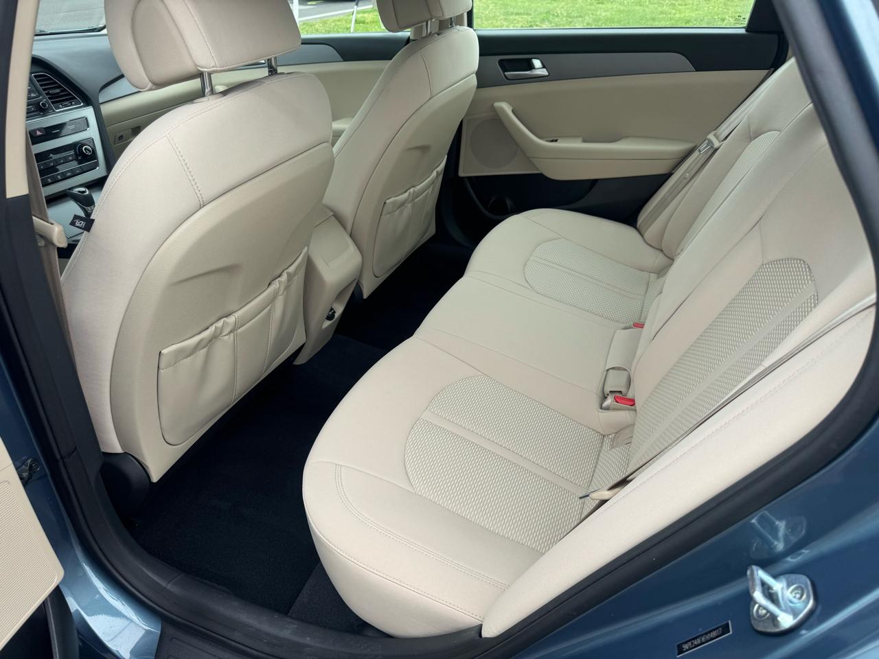 Hyundai Sonata 4dr Sdn 2.4L SE PZEV 2015