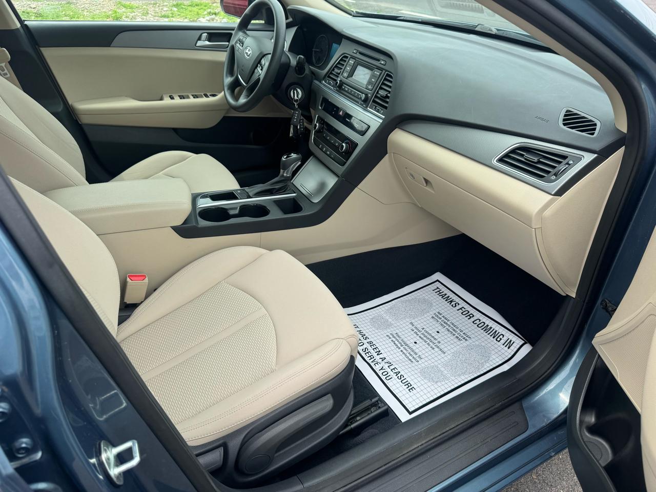Hyundai Sonata 4dr Sdn 2.4L SE PZEV 2015