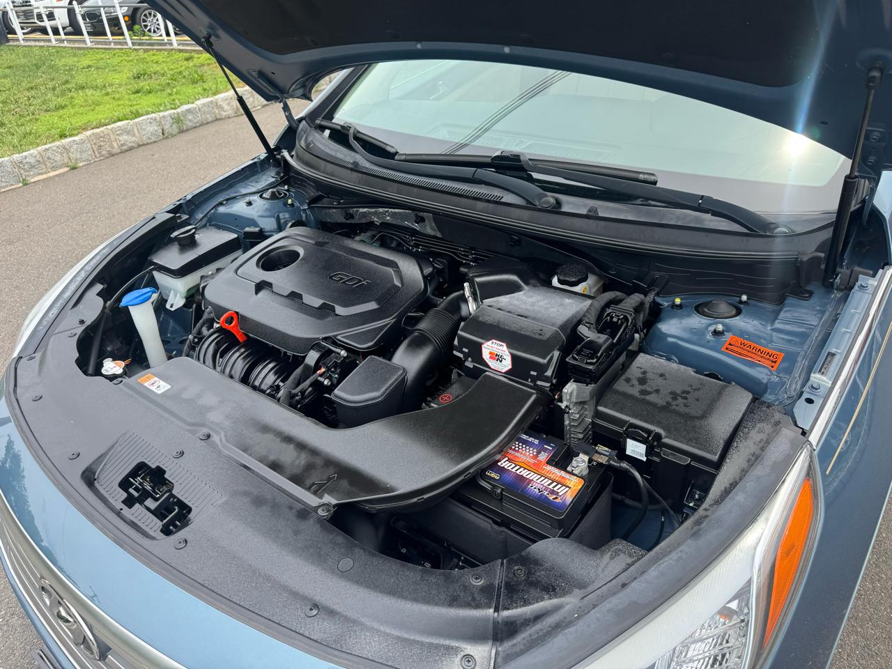 Hyundai Sonata 4dr Sdn 2.4L SE PZEV 2015