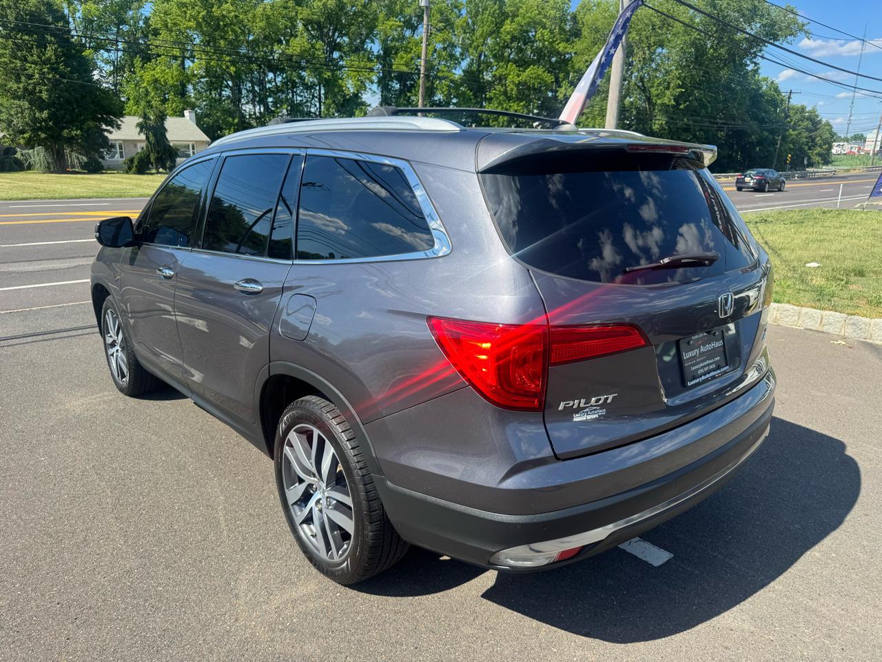 Honda Pilot Touring AWD 2017