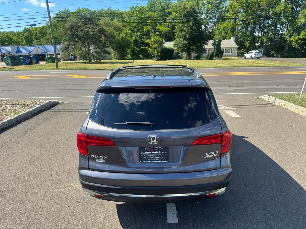 Honda Pilot Touring AWD 2017