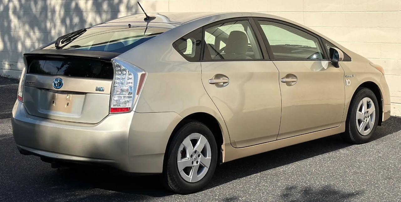 Toyota Prius 5dr HB III (Natl) 2010