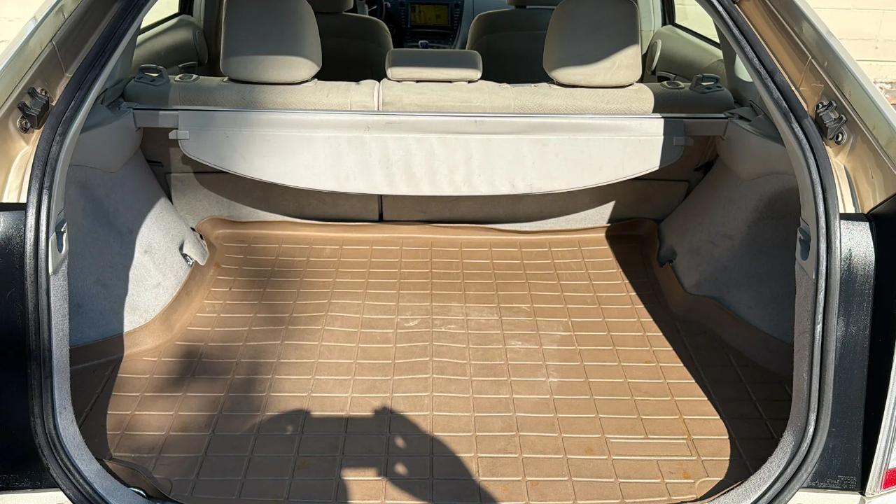 Toyota Prius 5dr HB III (Natl) 2010