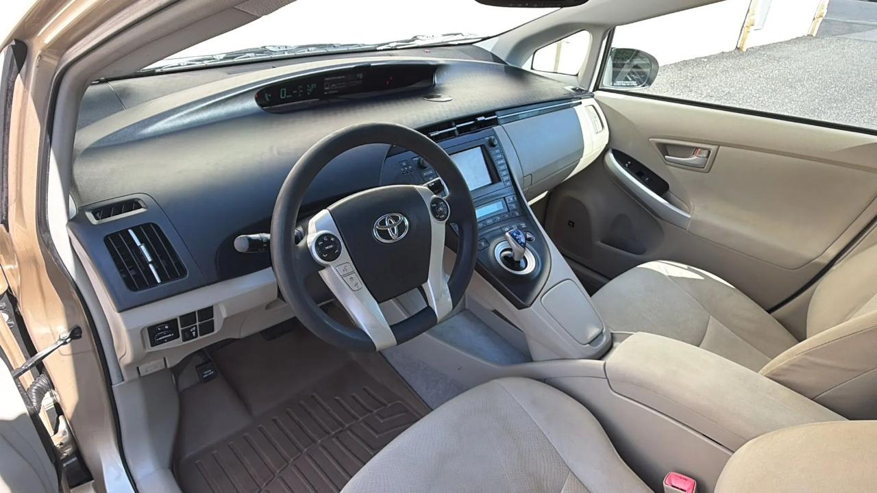 Toyota Prius 5dr HB III (Natl) 2010