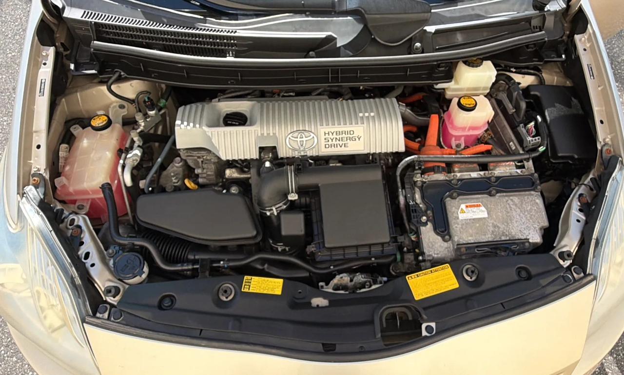 Toyota Prius 5dr HB III (Natl) 2010