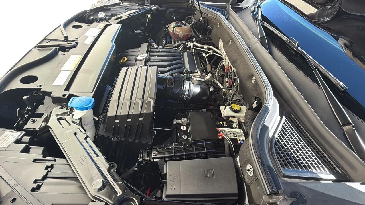 Volkswagen Atlas 2021.5 3.6L V6 SEL R-Line 4MOTION 2021