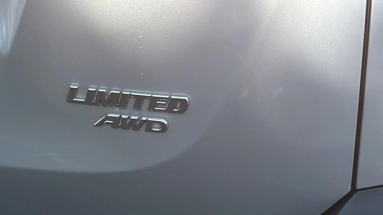 Toyota RAV4 Limited I4 4WD 2015