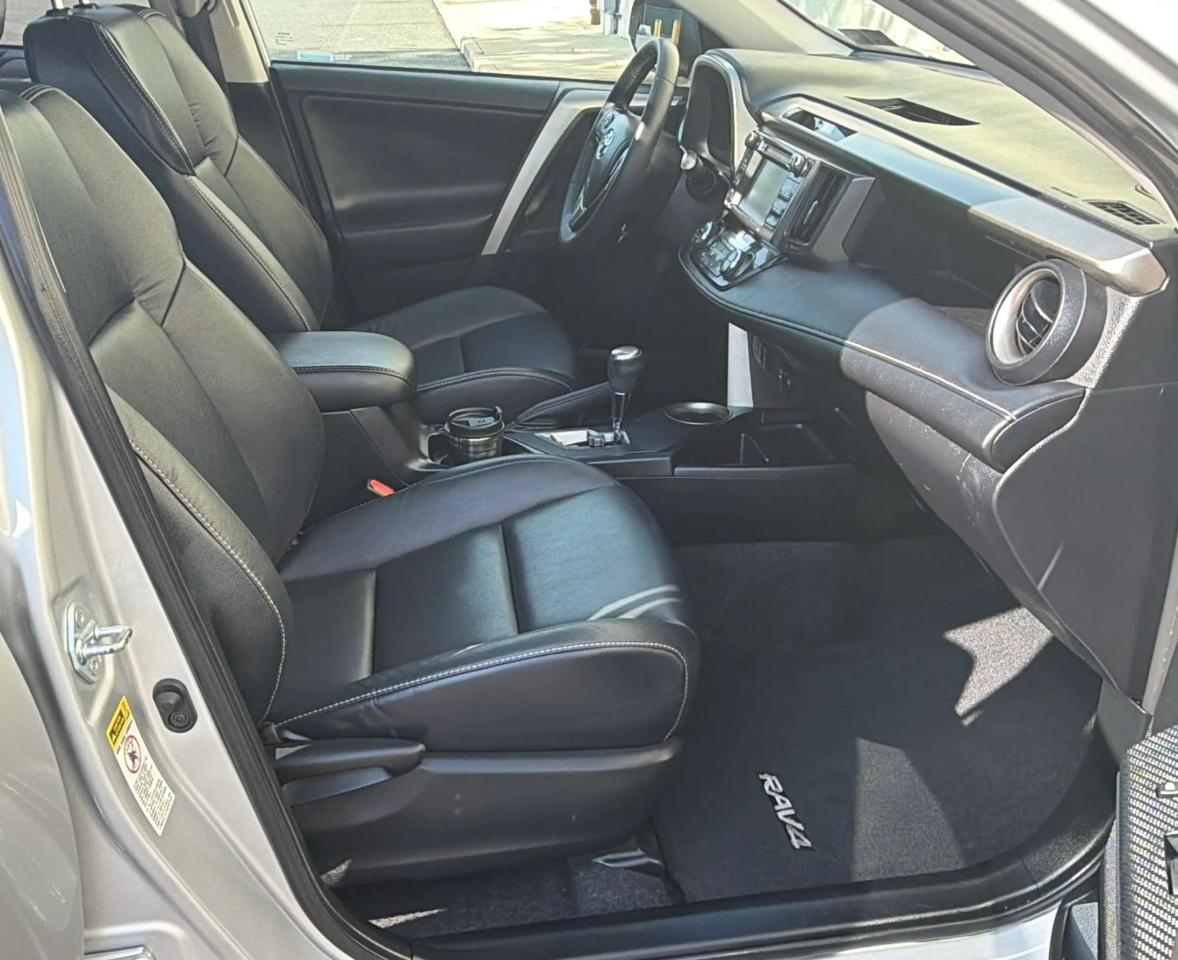 Toyota RAV4 Limited I4 4WD 2015