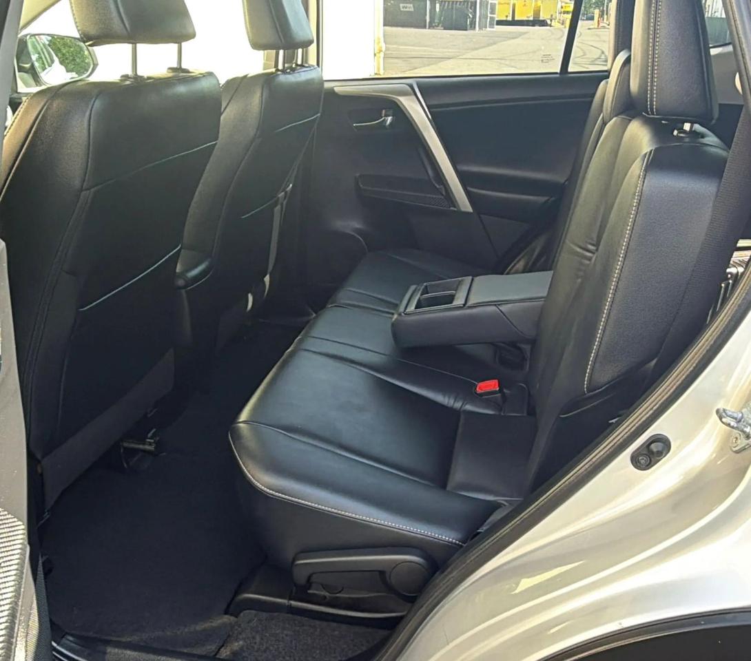 Toyota RAV4 Limited I4 4WD 2015