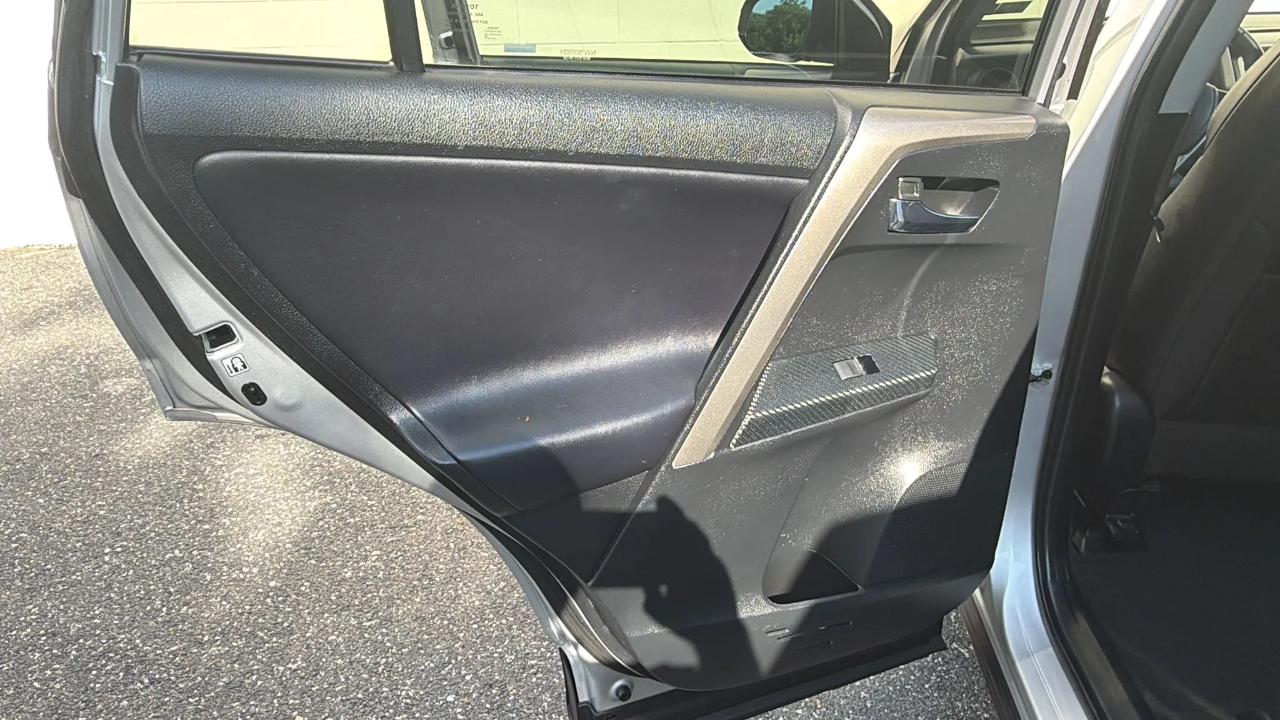 Toyota RAV4 Limited I4 4WD 2015