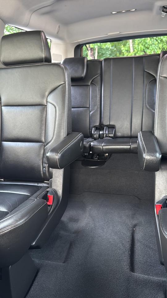 Chevrolet Suburban 4WD 4dr 1500 LT 2019