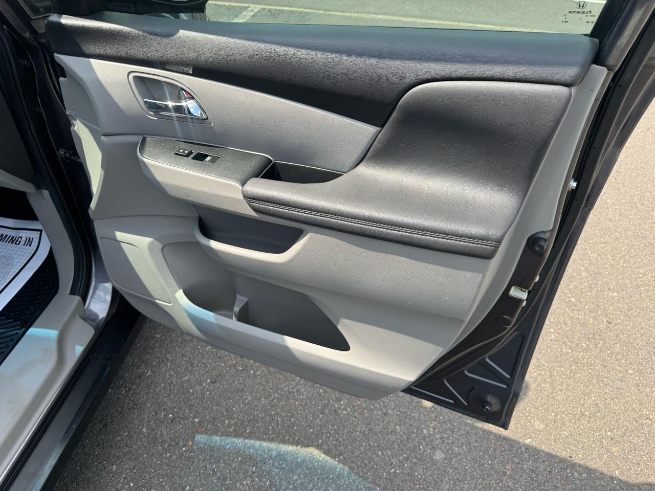 Honda Odyssey 5dr SE 2016