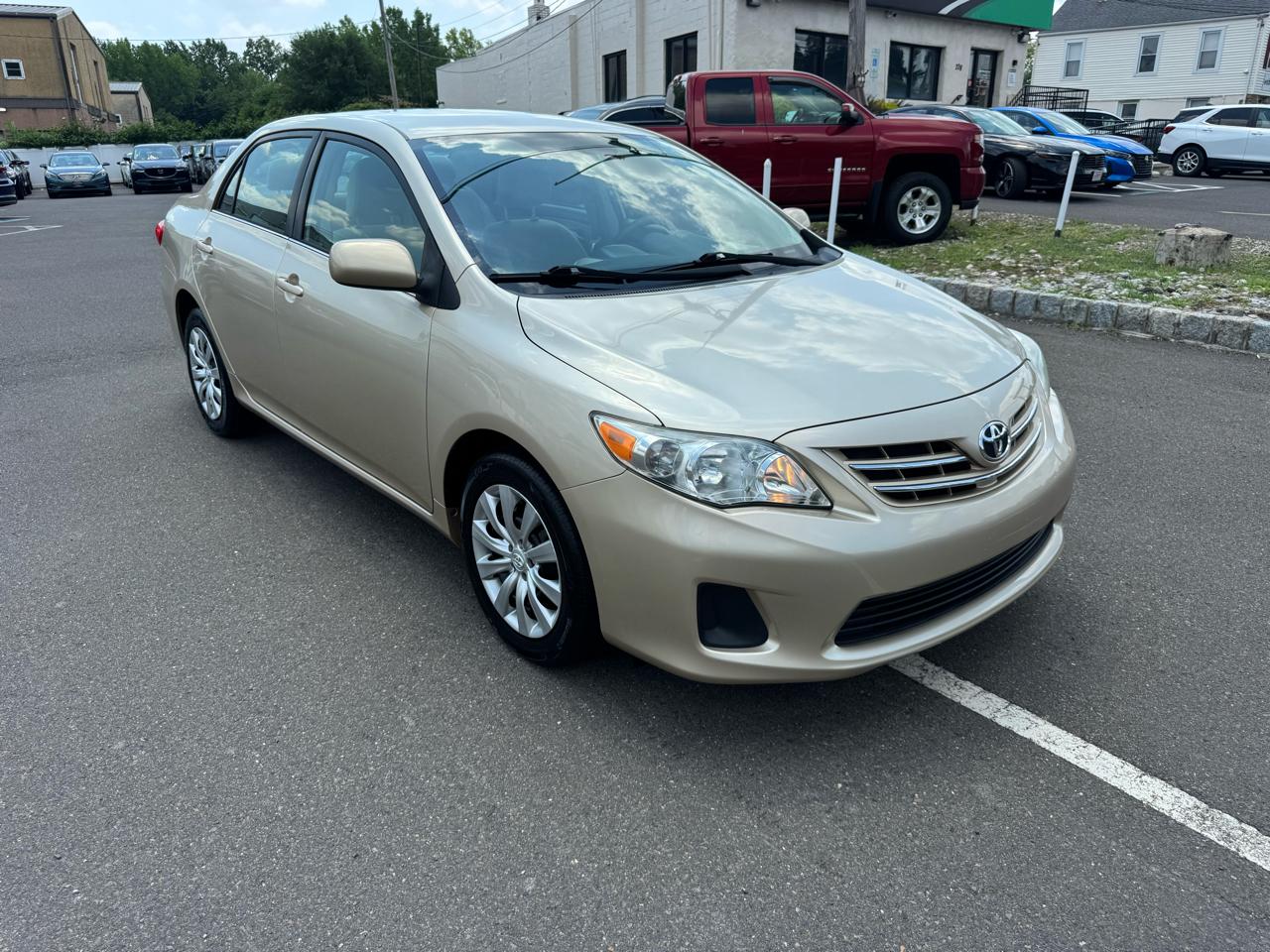 Toyota Corolla 4dr Sdn Auto LE Special Edition (Natl) 2013