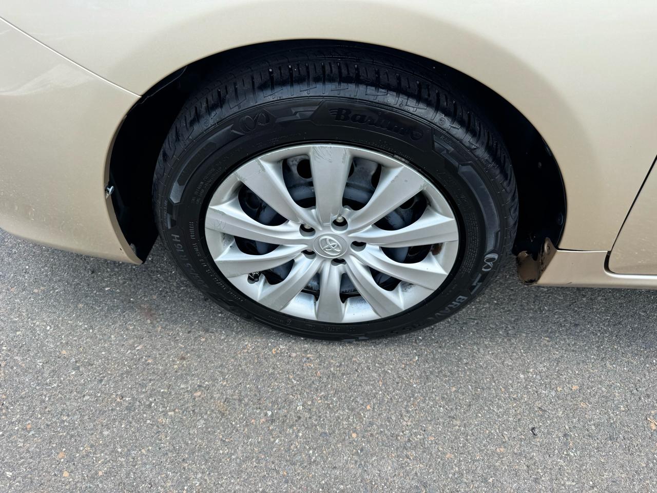Toyota Corolla 4dr Sdn Auto LE Special Edition (Natl) 2013