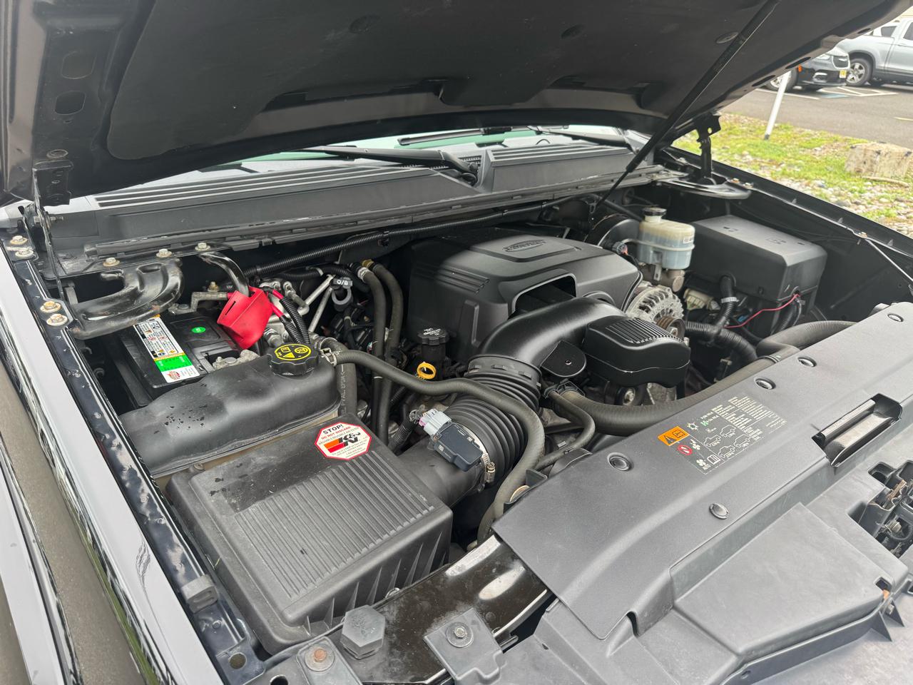 Chevrolet Suburban 4WD 4dr 1500 LT 2013