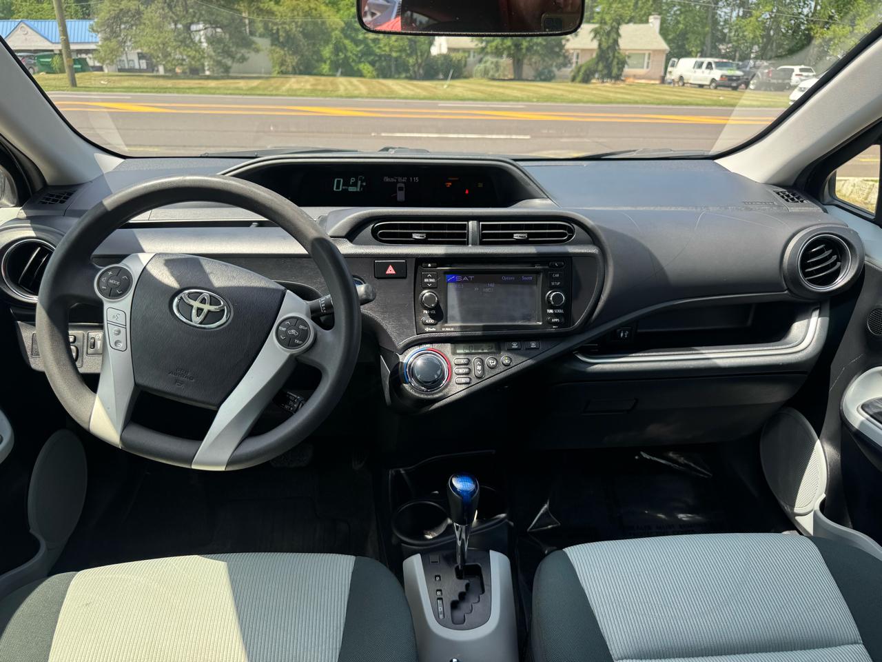 Toyota Prius c 5dr HB Three (Natl) 2014