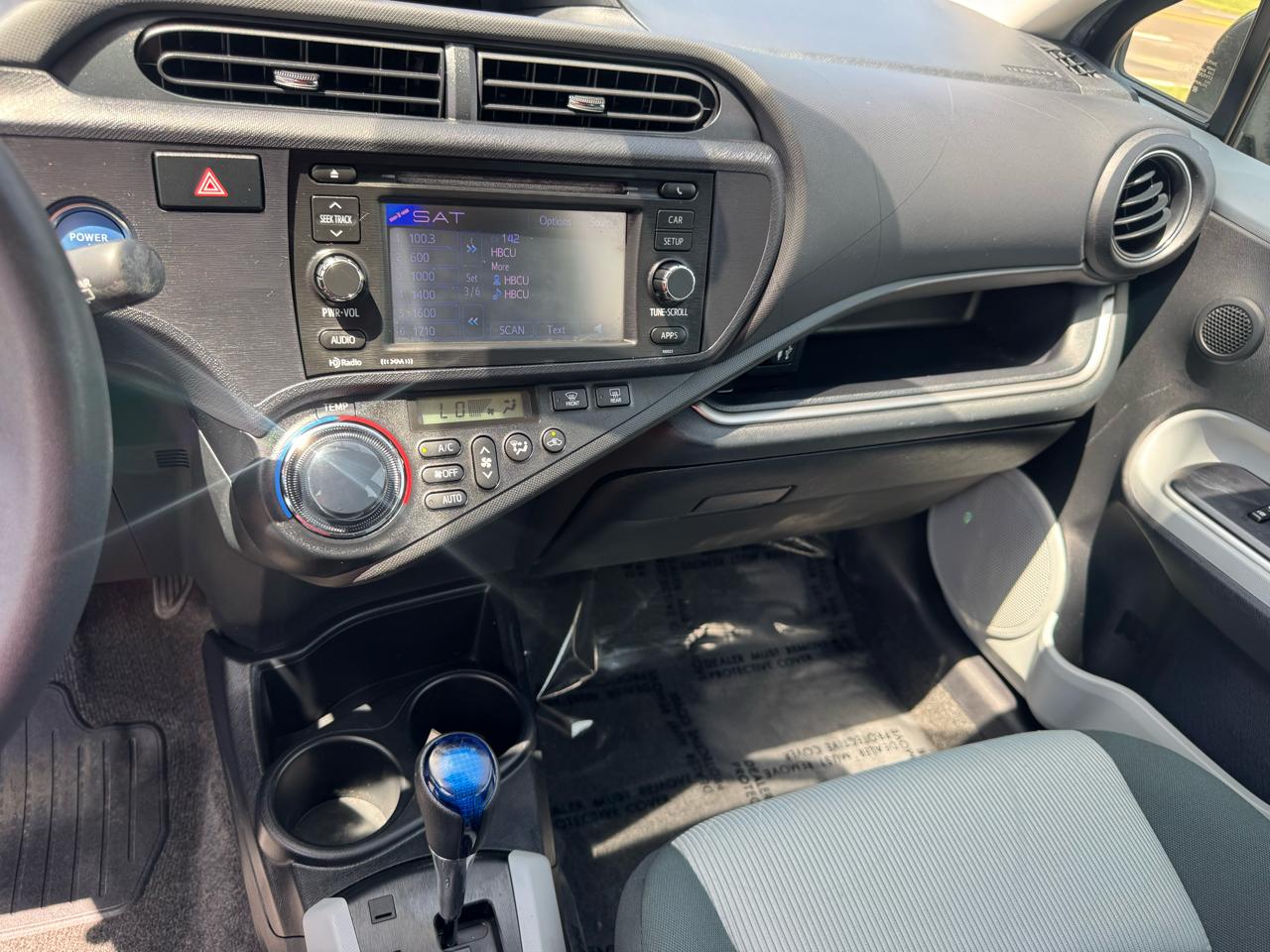 Toyota Prius c 5dr HB Three (Natl) 2014