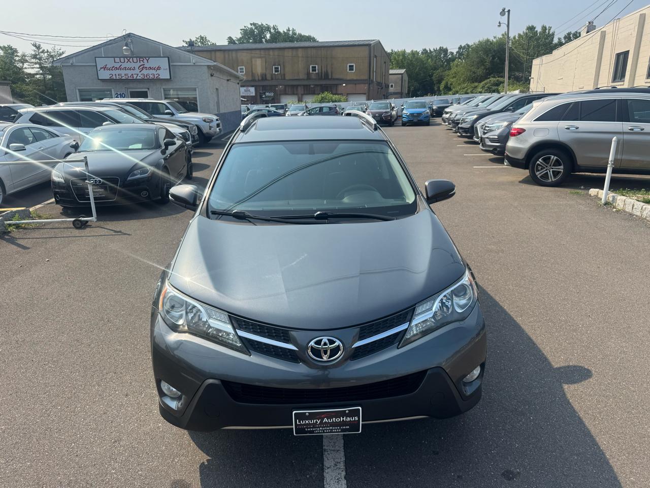 Toyota RAV4 AWD 4dr Limited (Natl) 2015