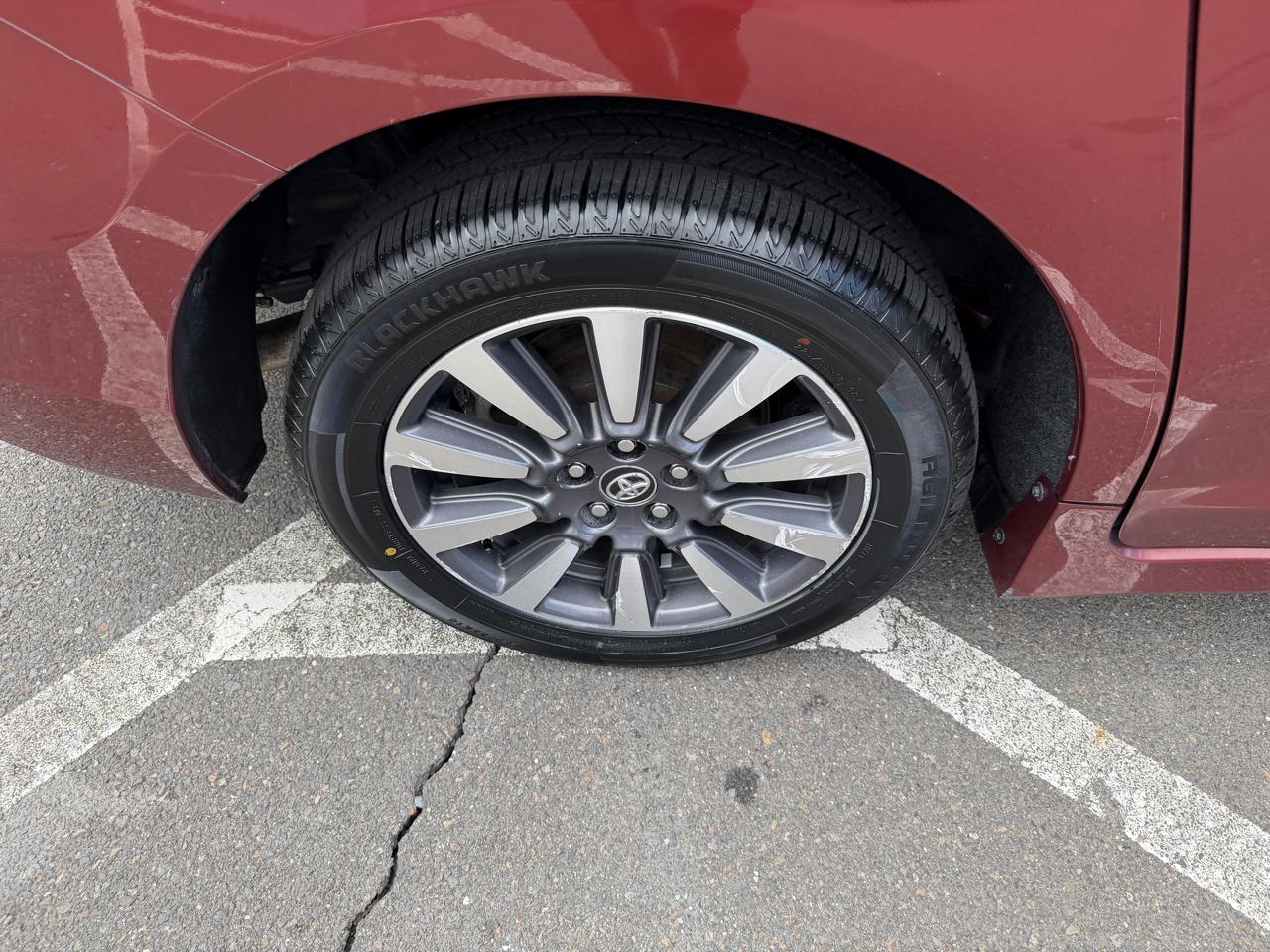 Toyota Sienna Limited Premium AWD 7-Passenger (Natl) 2020
