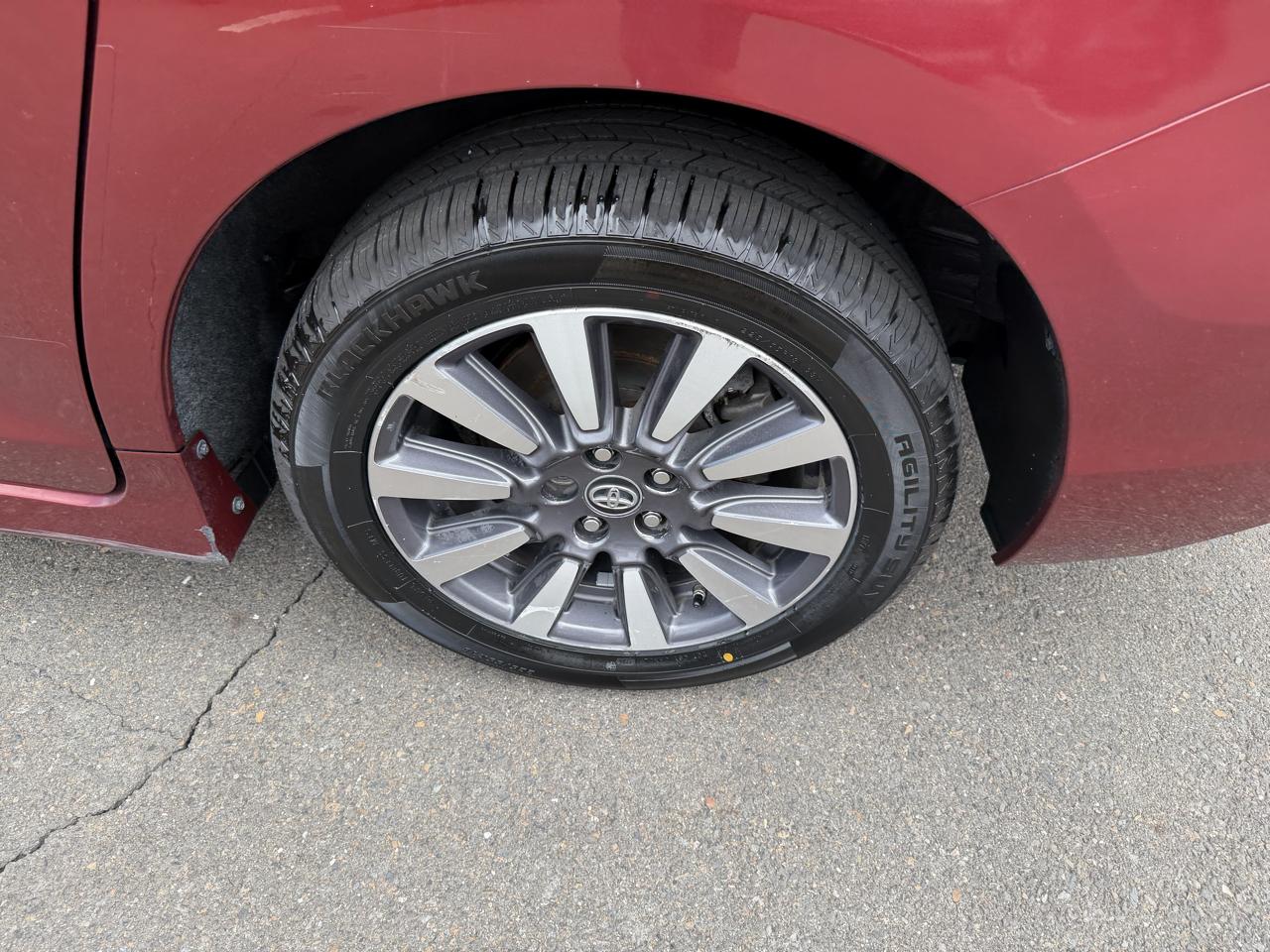 Toyota Sienna Limited Premium AWD 7-Passenger (Natl) 2020