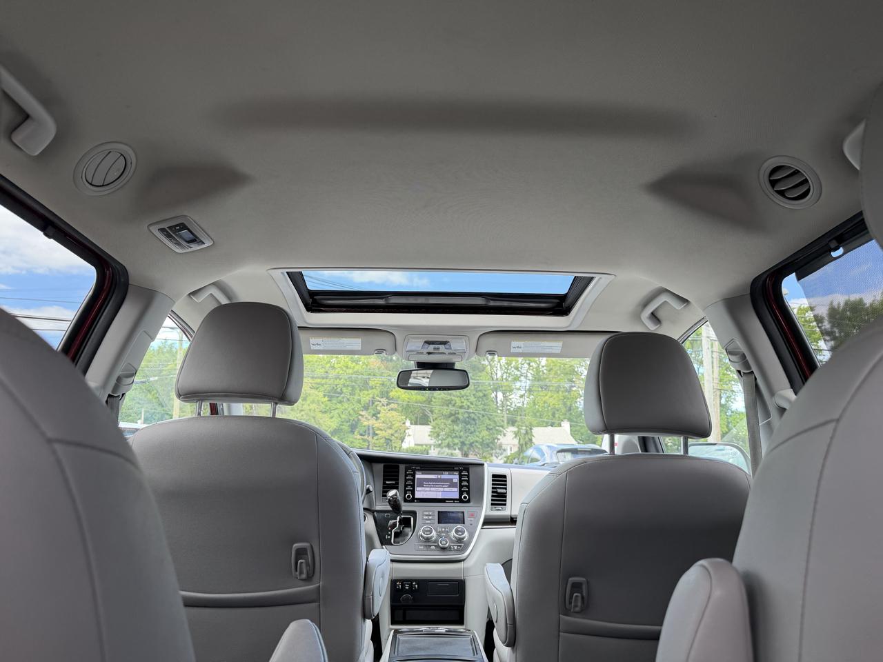 Toyota Sienna Limited Premium AWD 7-Passenger (Natl) 2020